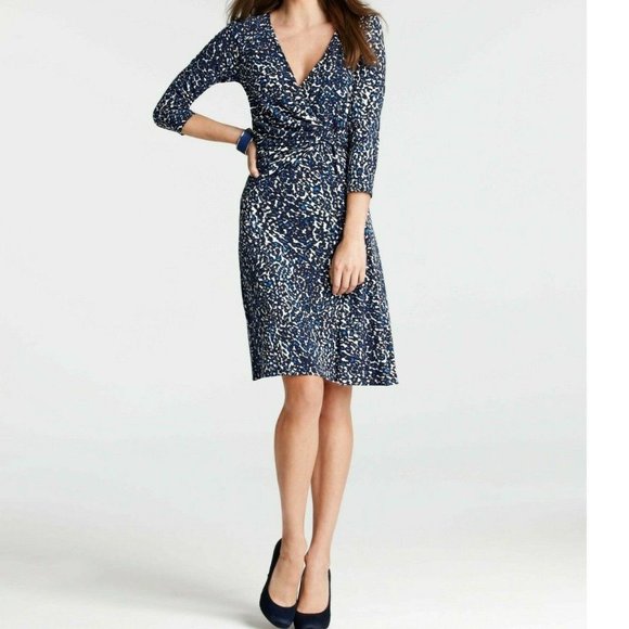Ann Taylor Dresses & Skirts - Ann Taylor faux wrap animal print 3/4 sleeve jersey dress, blue white gray, M